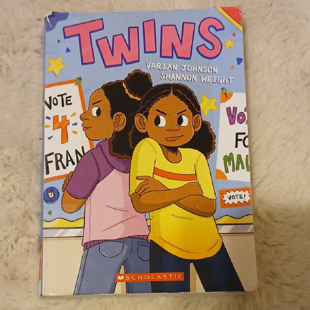 Scholastic 'Twins' Book - Blue and Yellow Cover